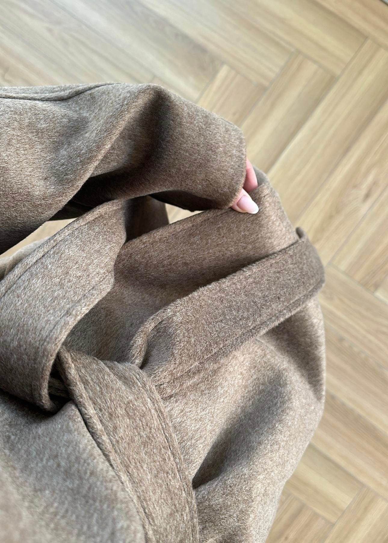 Gömlek Yakalı Kuşaklı Kaban KAHVERENGİ