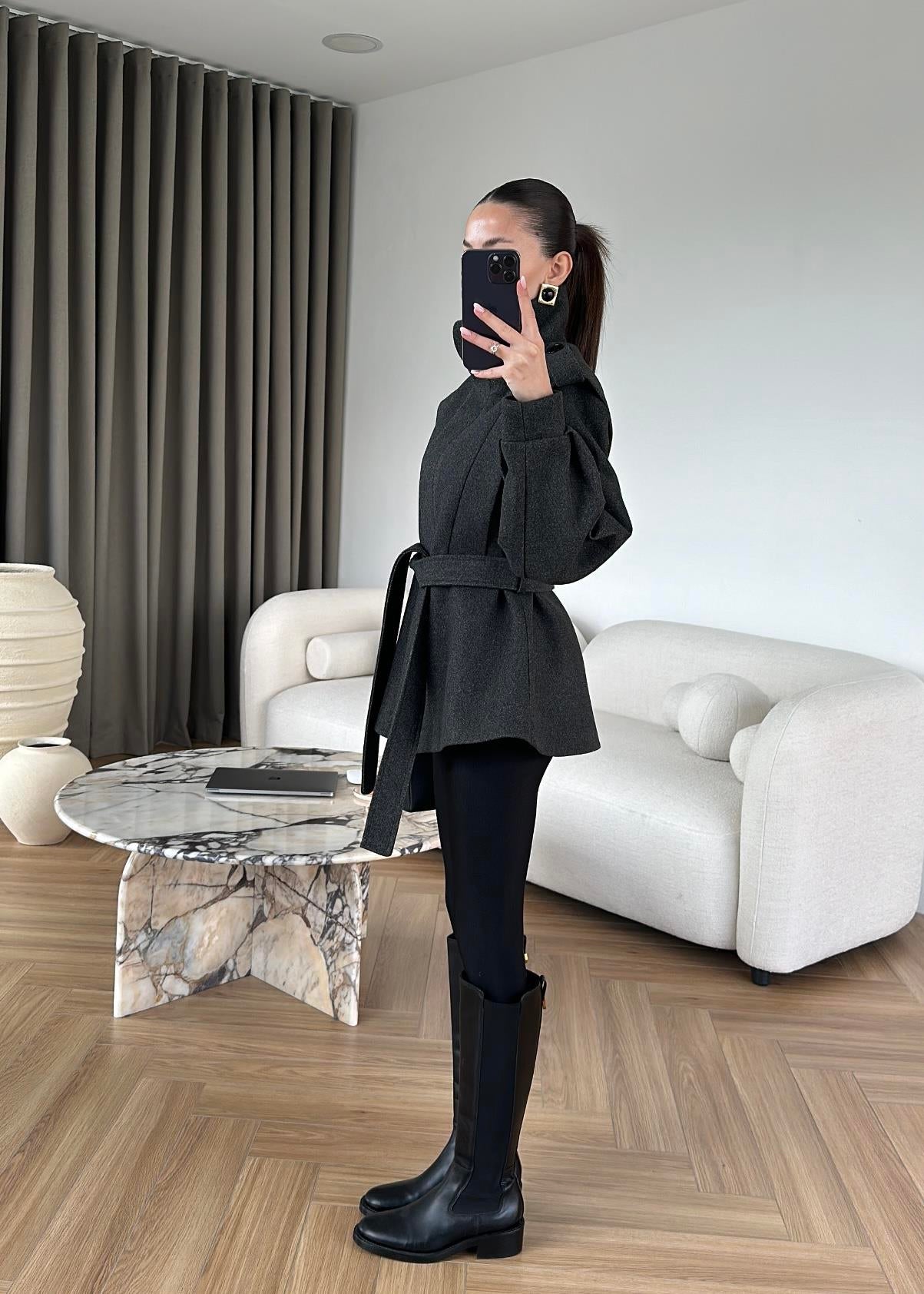 Volanlı Kaşe Kaban ANTRASİT