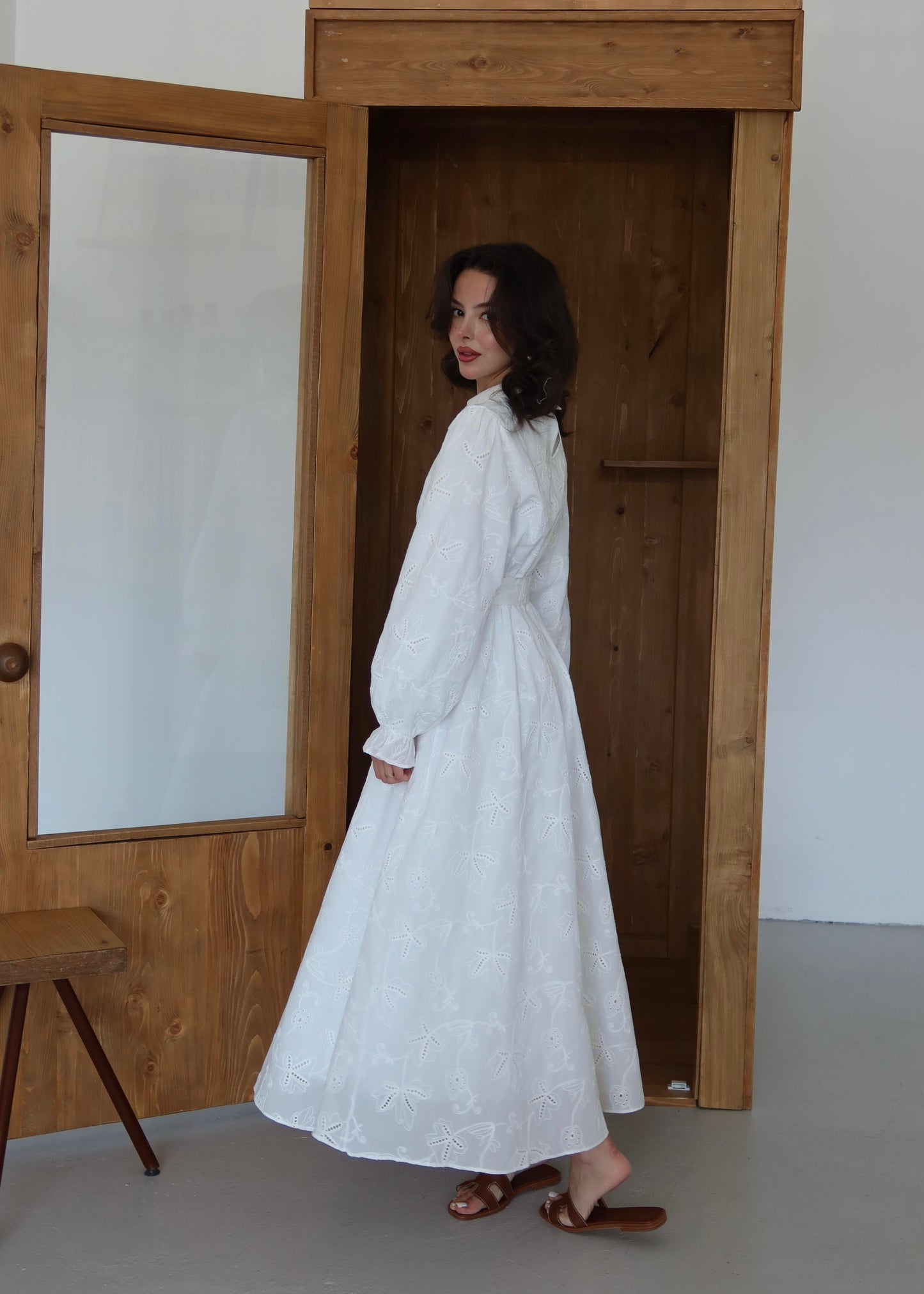 Gömlek Yakalı Brode Elbise BEYAZ