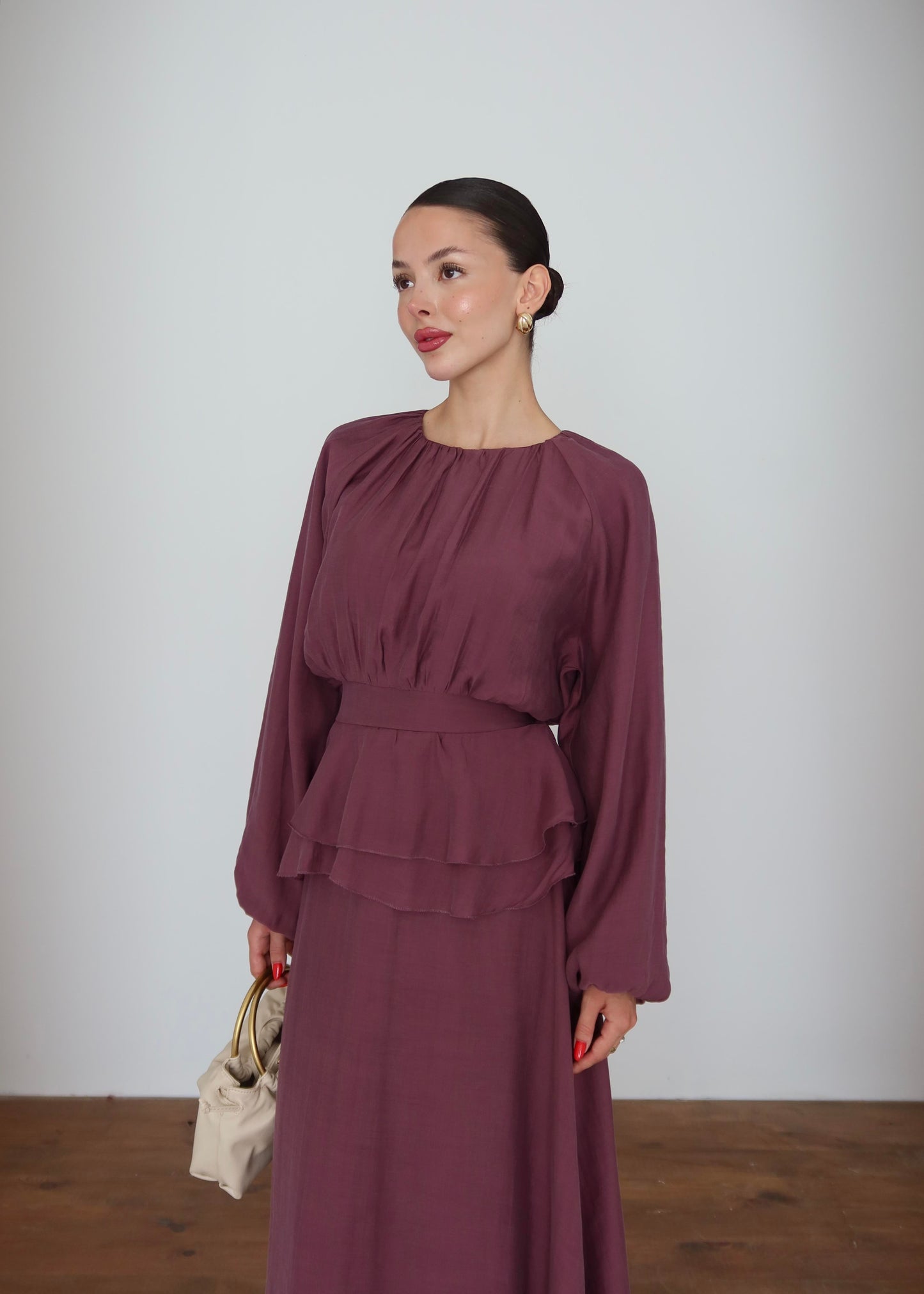 Beli Volanlı Elbise MÜRDÜM