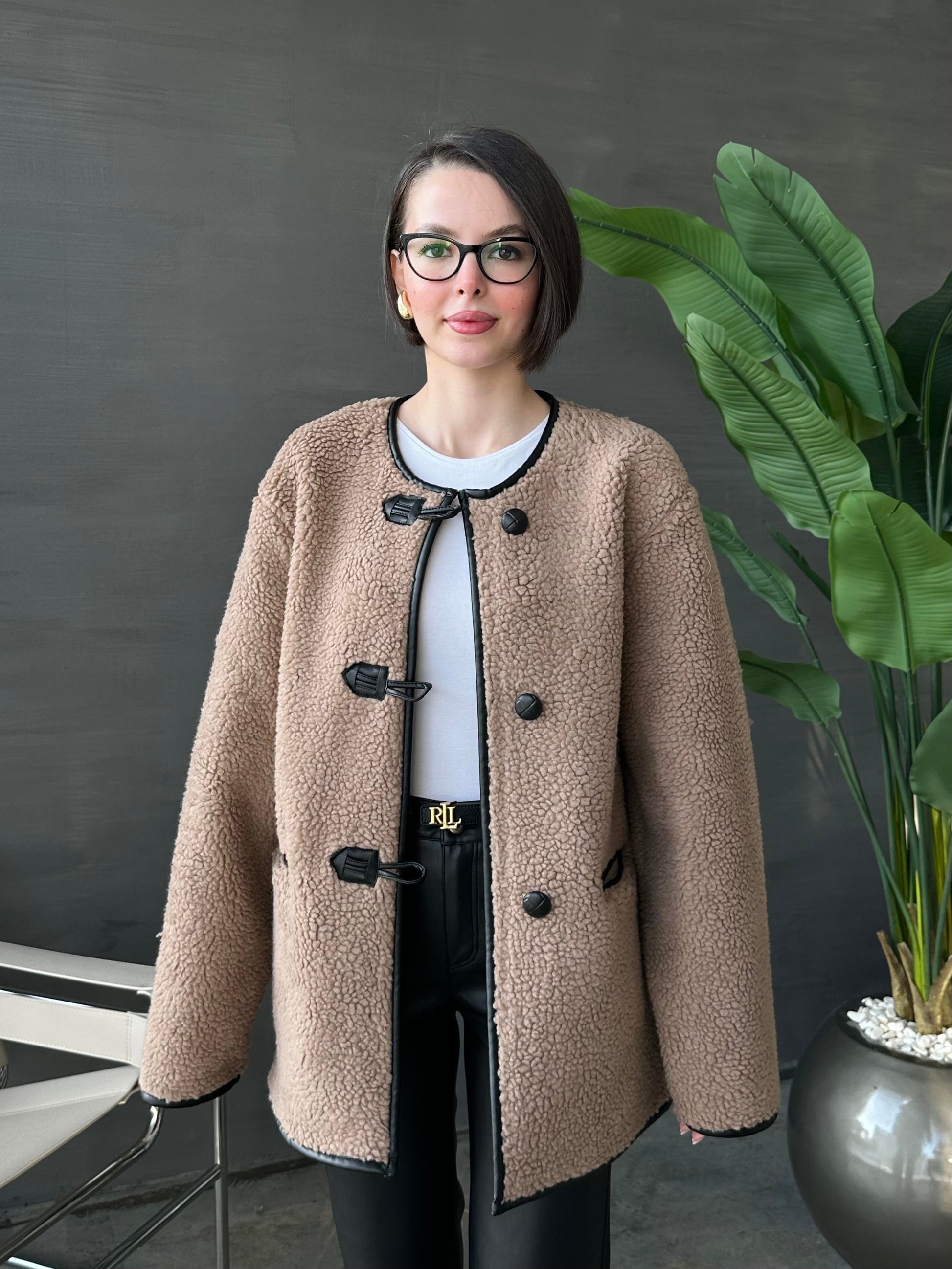 Aplikeli Kürklü Mont CAMEL