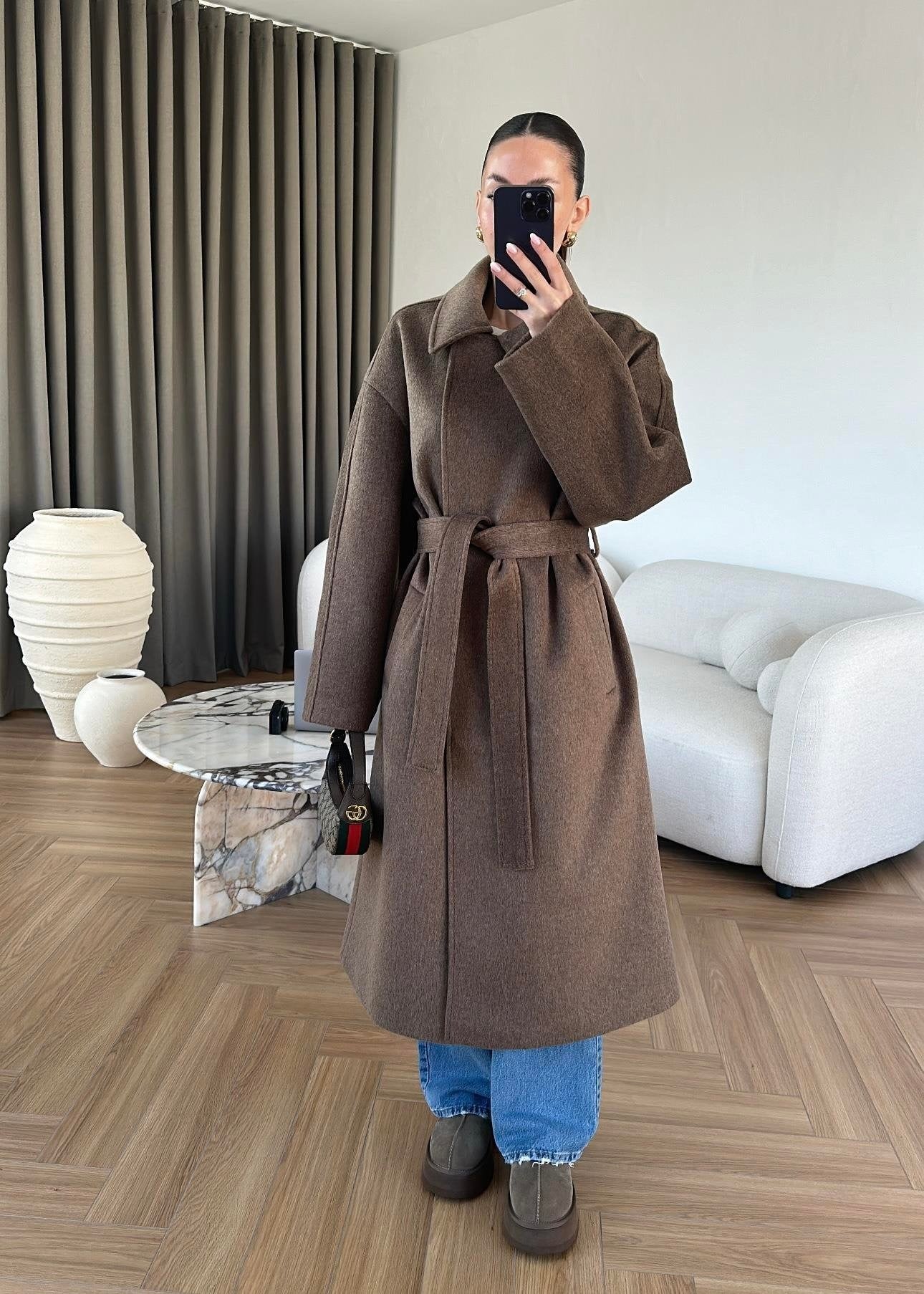 Gömlek Yakalı Kuşaklı Kaban  KAHVERENGİ