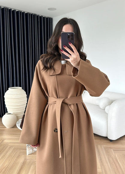 Dik Yakalı Kuşaklı Kaban CAMEL