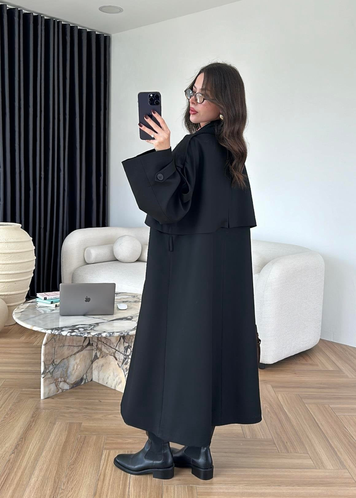 Omuzu Uzun Apoletli Trençkot SİYAH