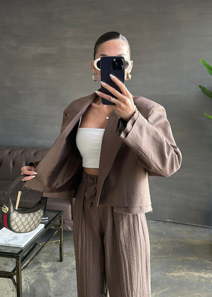 Bağlama Detaylı Crop Ceketli Takım ACI KAHVE