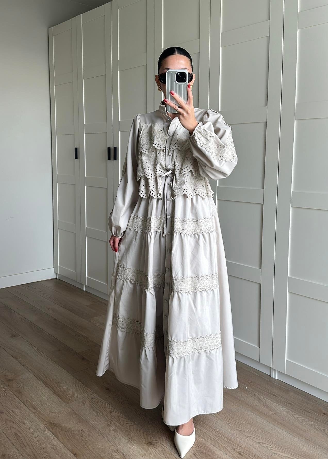 Güpürlü Dantelli Elbise BEJ