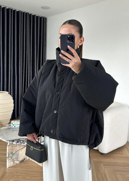 Dik Yakalı Arkası Uzun Mont SİYAH