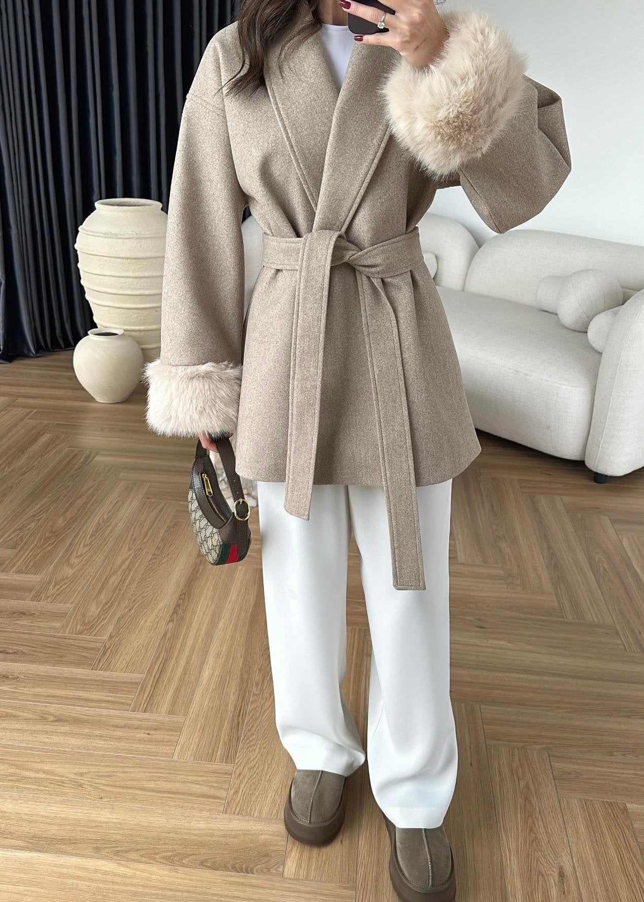 Kolları Kürklü Kaşe Kaban VİZON