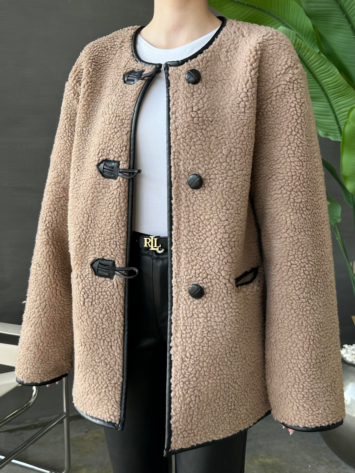 Aplikeli Kürklü Mont VİZON