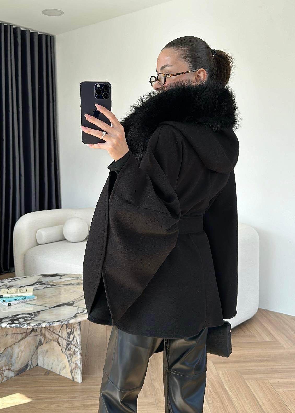 Kapüşonu Kürklü Kaşe Panço