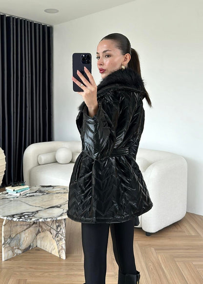 Rugan Yakası Kürklü Mont