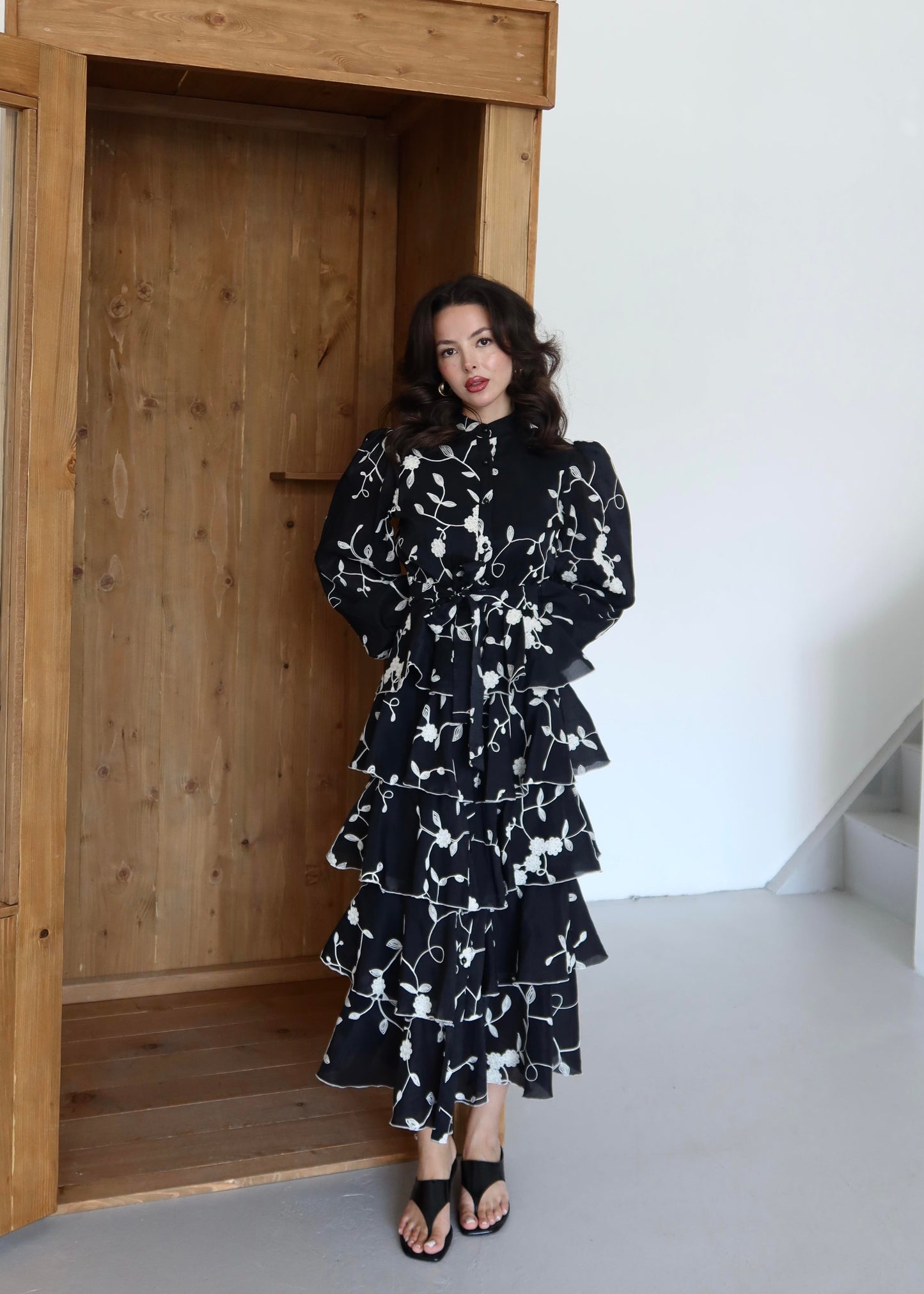 Katkat Nakışlı Elbise SİYAH