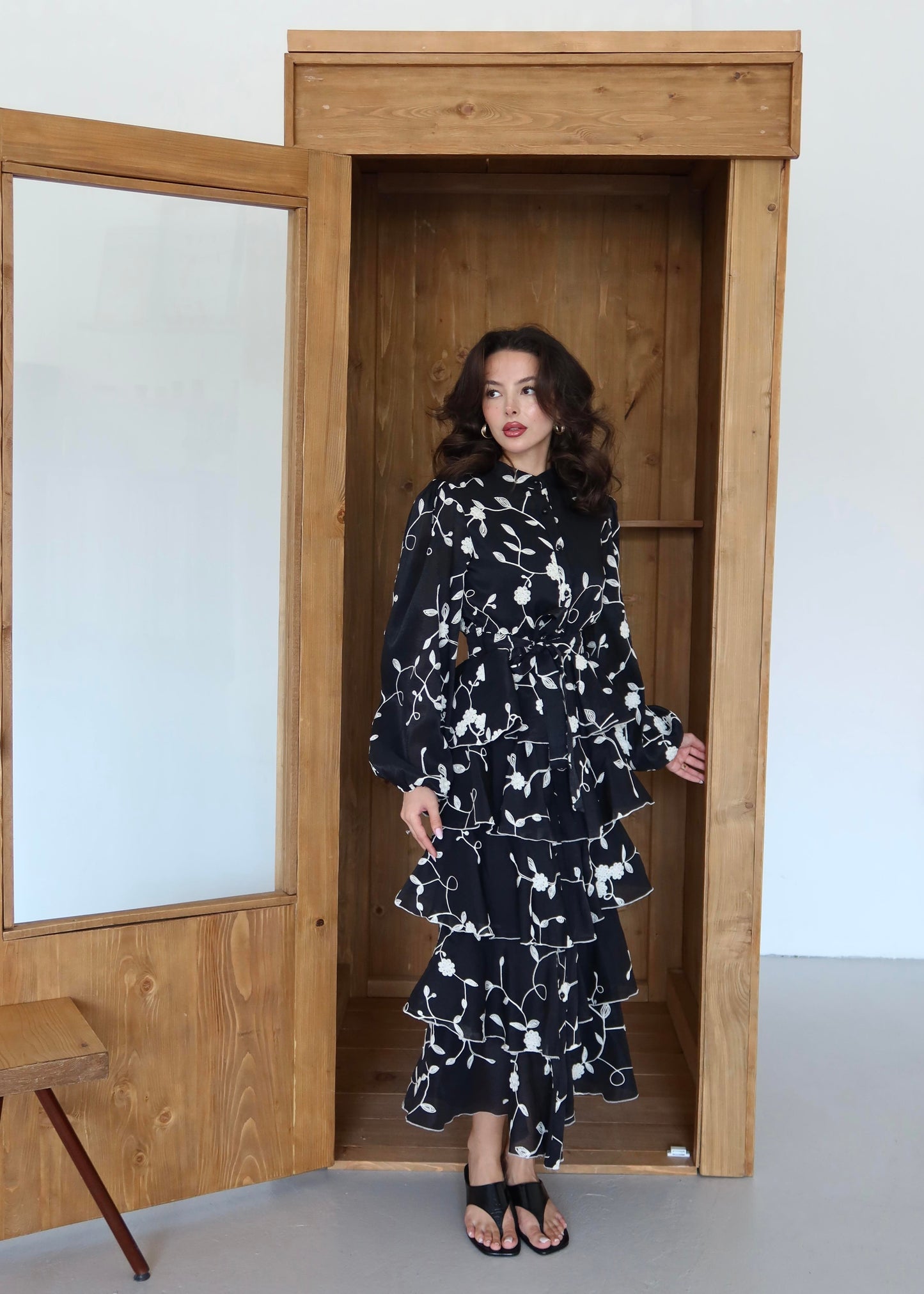 Katkat Nakışlı Elbise SİYAH