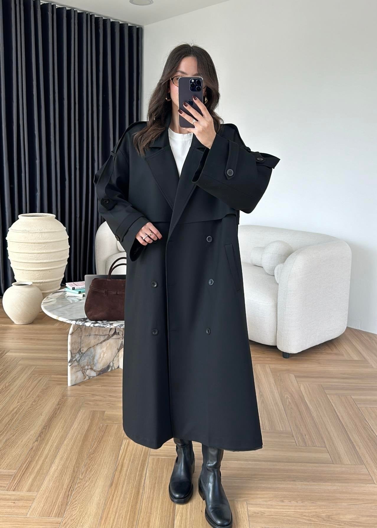 Omuzu Uzun Apoletli Trençkot SİYAH