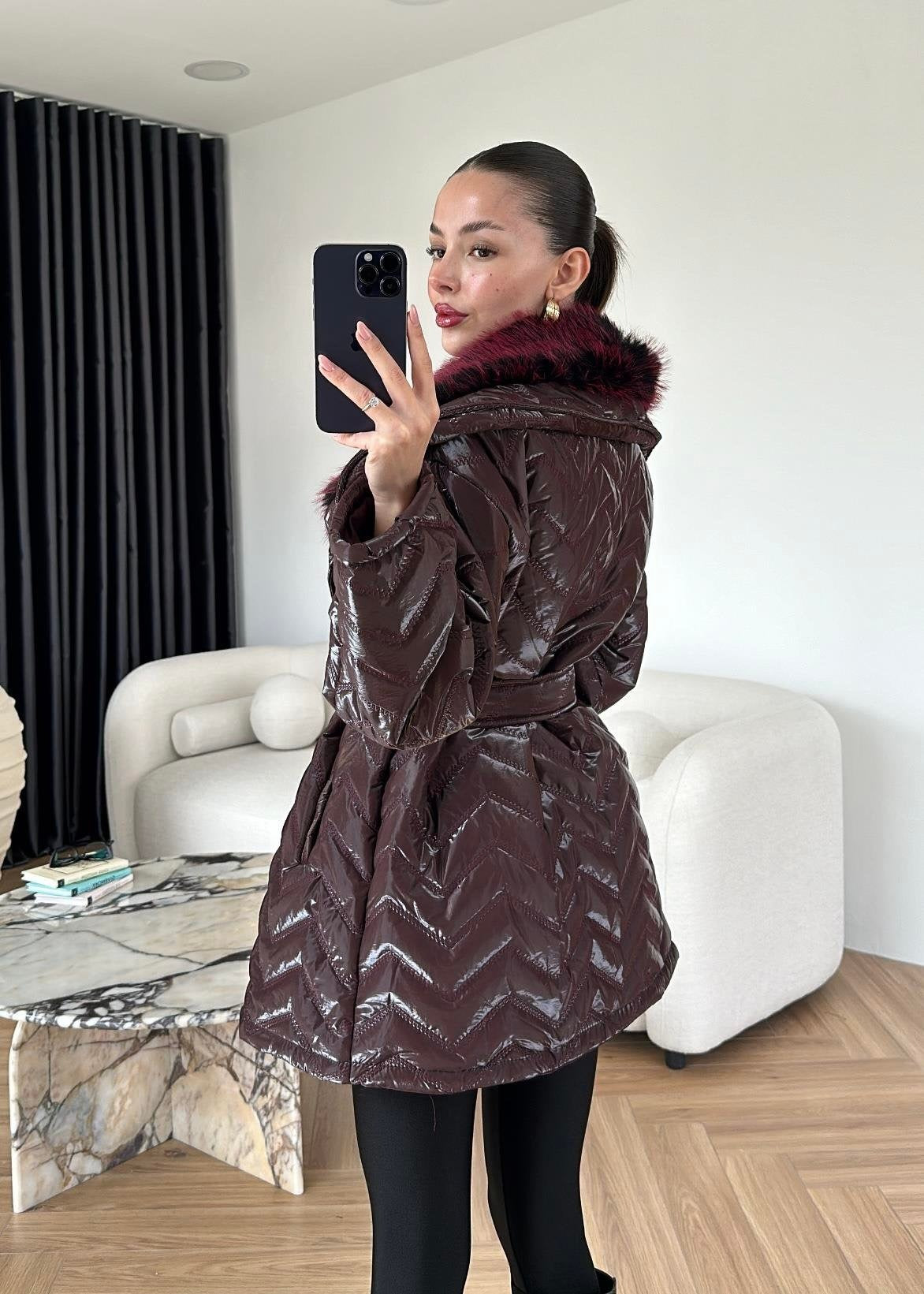 Rugan Yakası Kürklü Mont