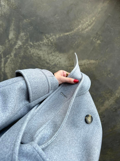 Kelebek Yakalı Uzun Kaban AÇIK GRİ