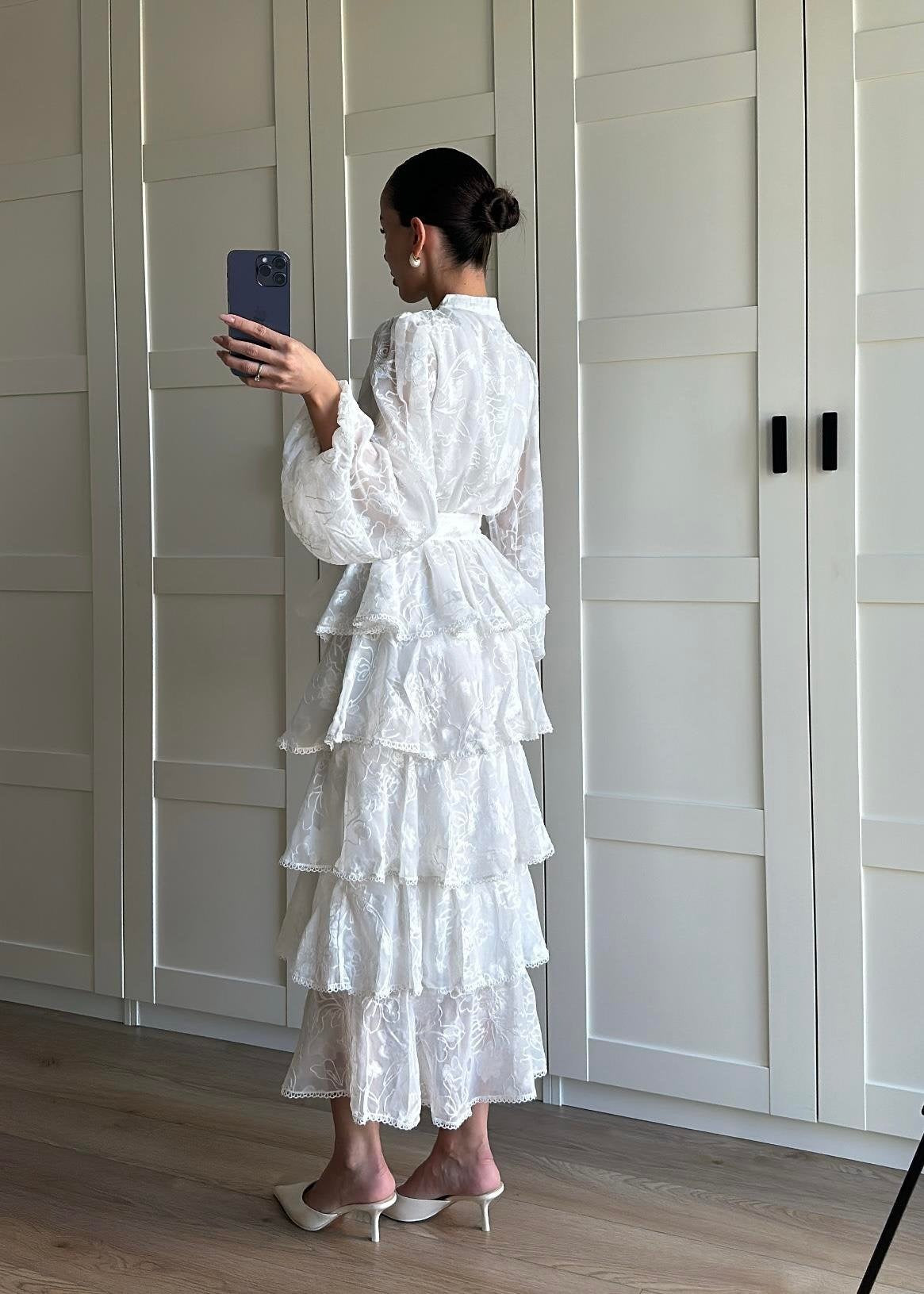 Çiçek Desenli Fırfırlı Elbise BEYAZ