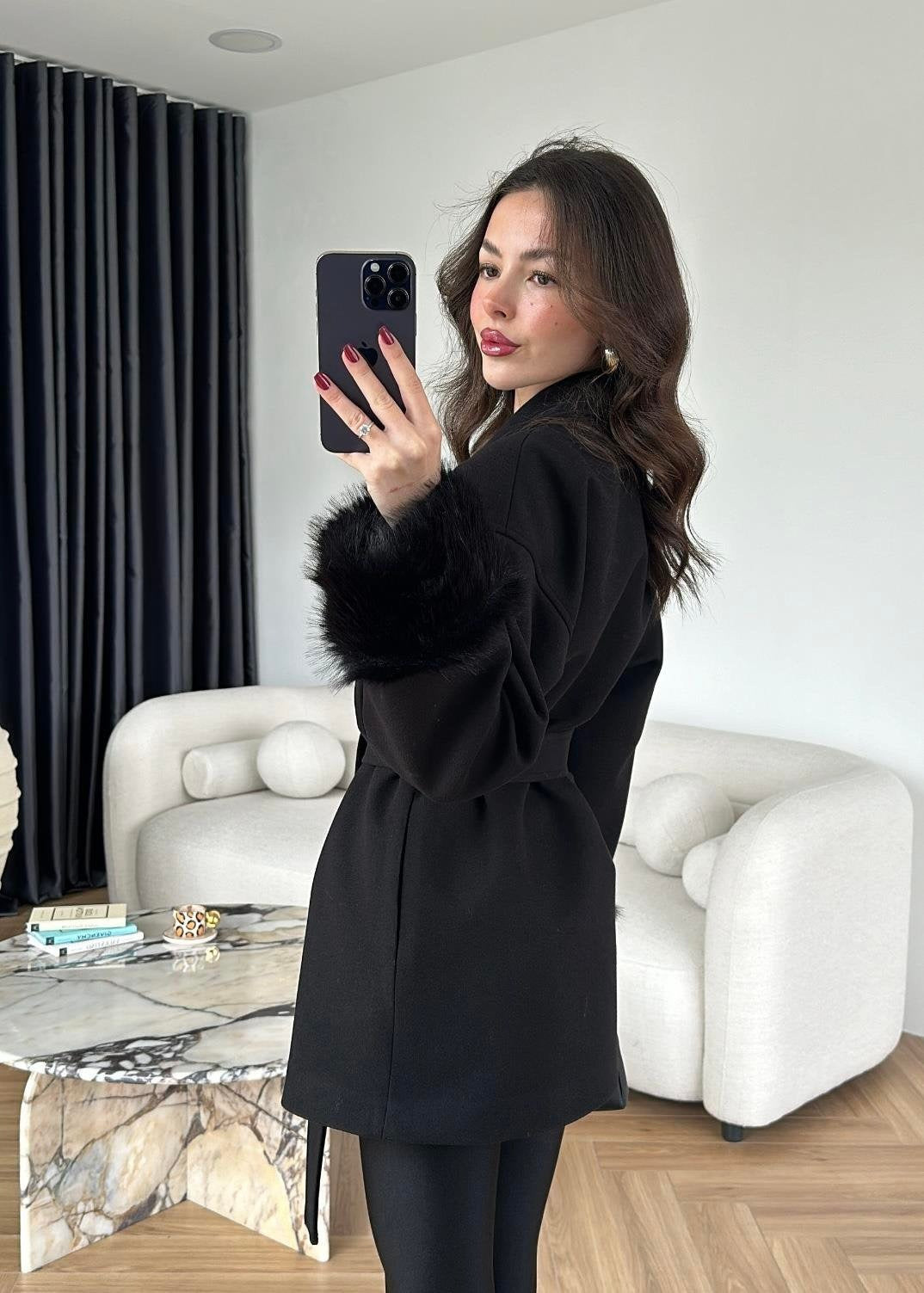 Kolları Kürklü Kaşe Kaban SİYAH