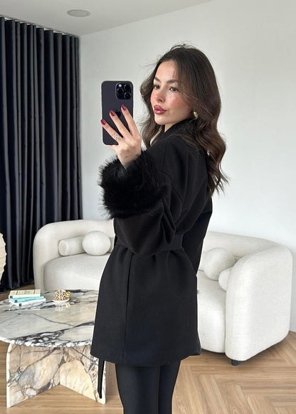 Kolları Kürklü Kaşe Kaban SİYAH