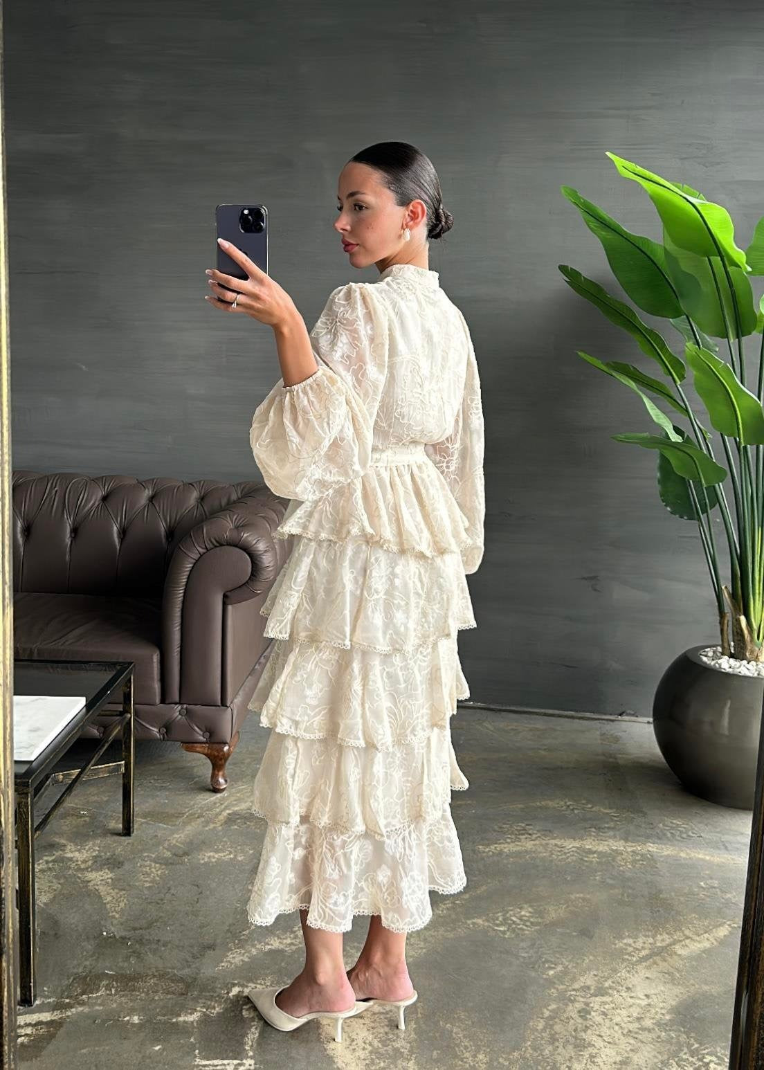 Çiçek Desenli Fırfırlı Elbise BEJ