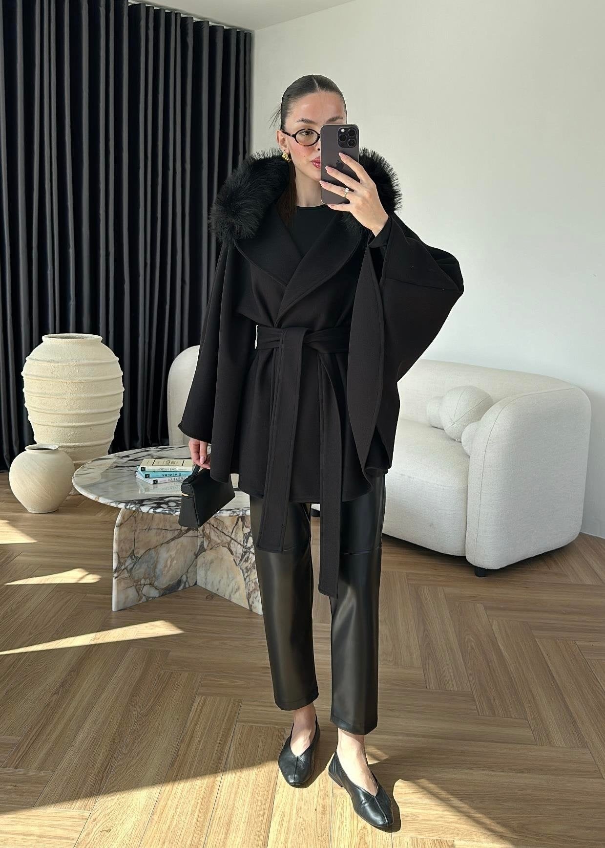 Kapüşonu Kürklü Kaşe Panço