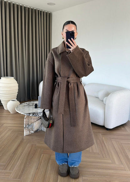 Gömlek Yakalı Kuşaklı Kaban  KAHVERENGİ