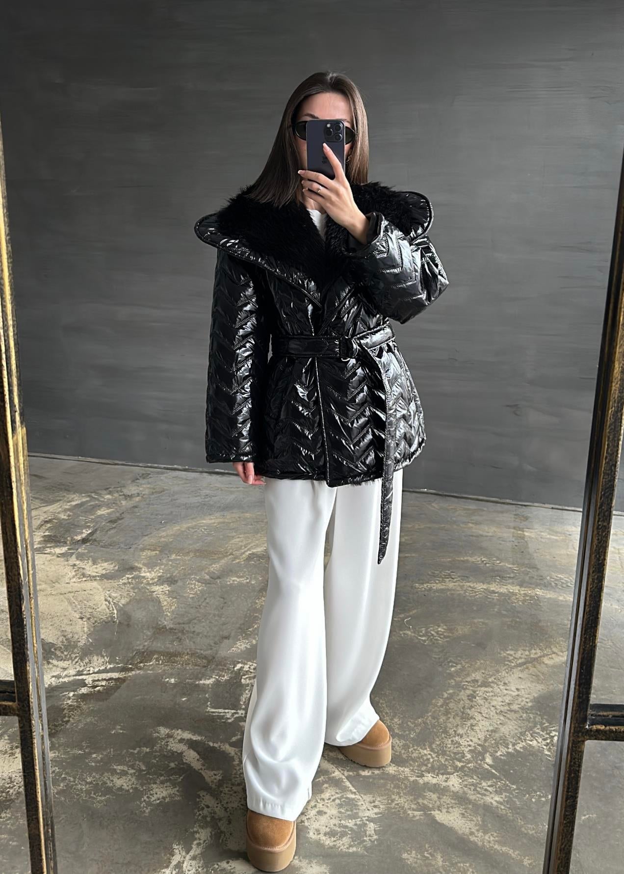 Rugan Yakası Kürklü Mont SİYAH