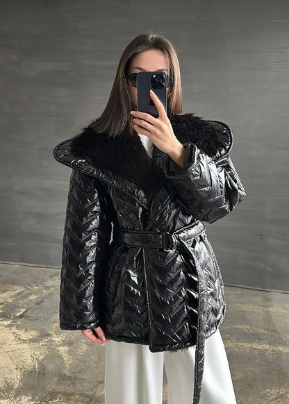 Rugan Yakası Kürklü Mont SİYAH