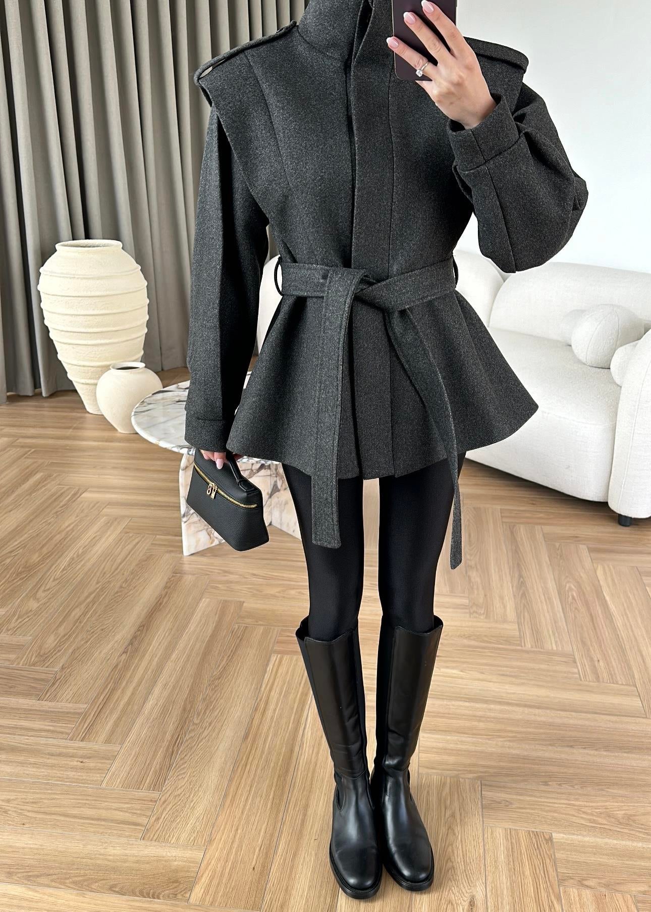 Volanlı Kaşe Kaban ANTRASİT