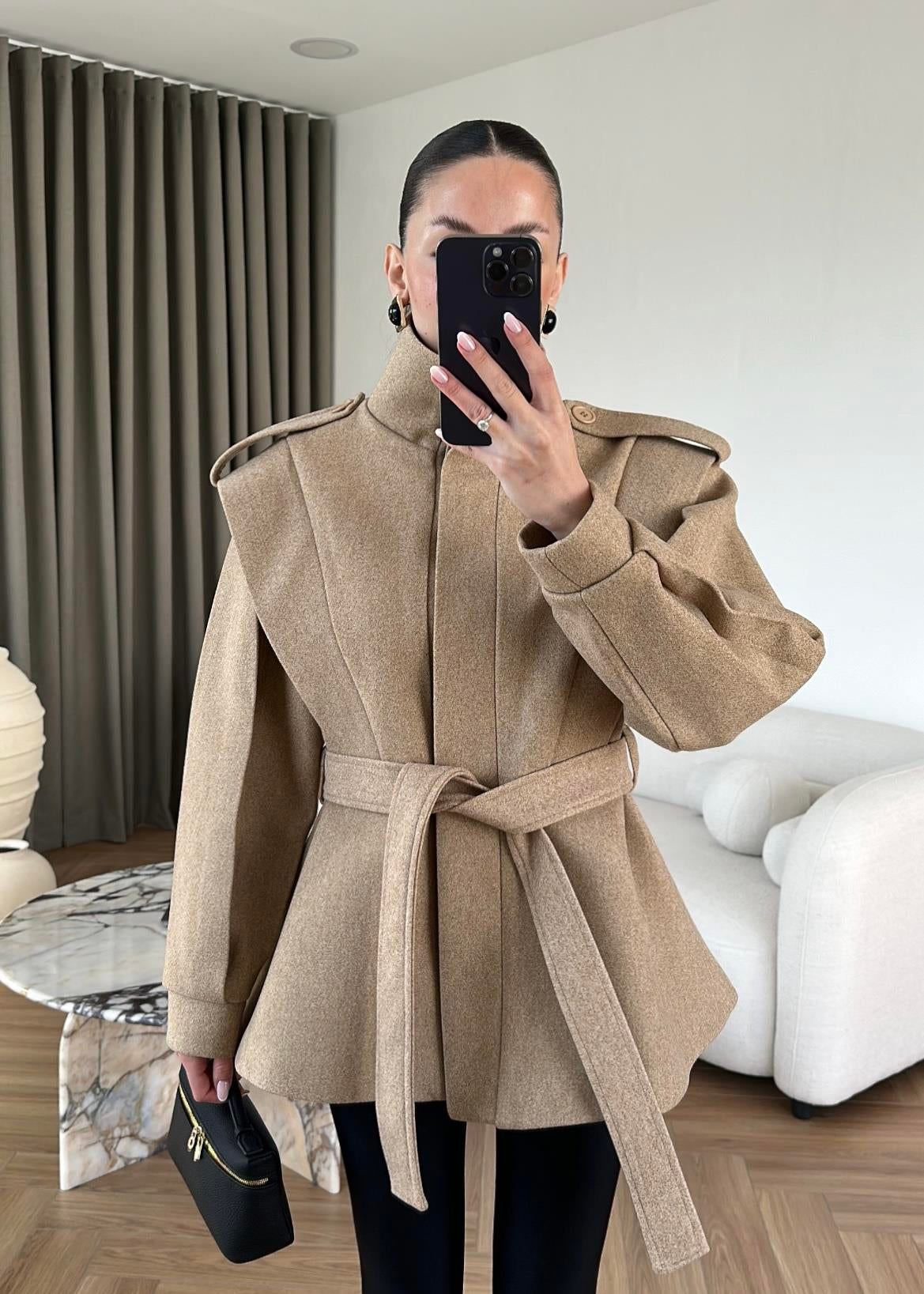 Volanlı Kaşe Kaban CAMEL