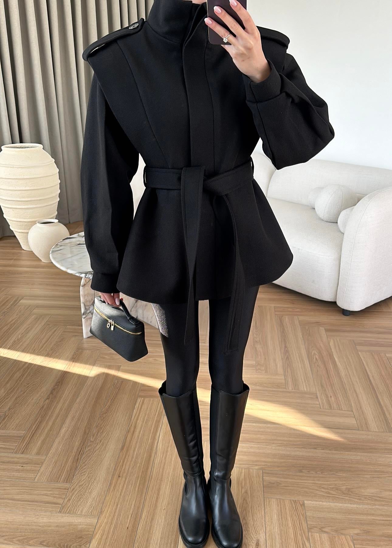 Volanlı Kaşe Kaban SİYAH