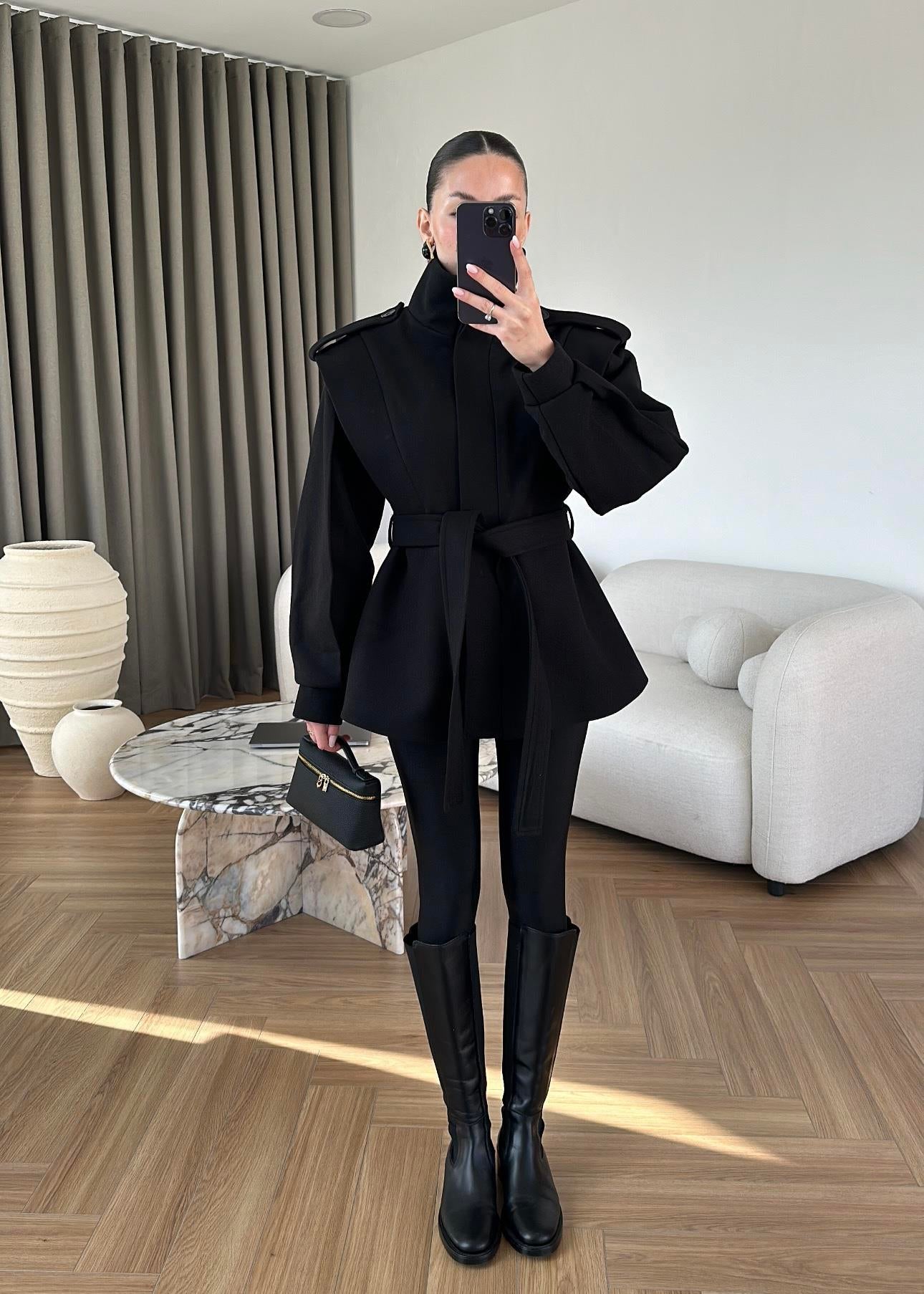 Volanlı Kaşe Kaban SİYAH